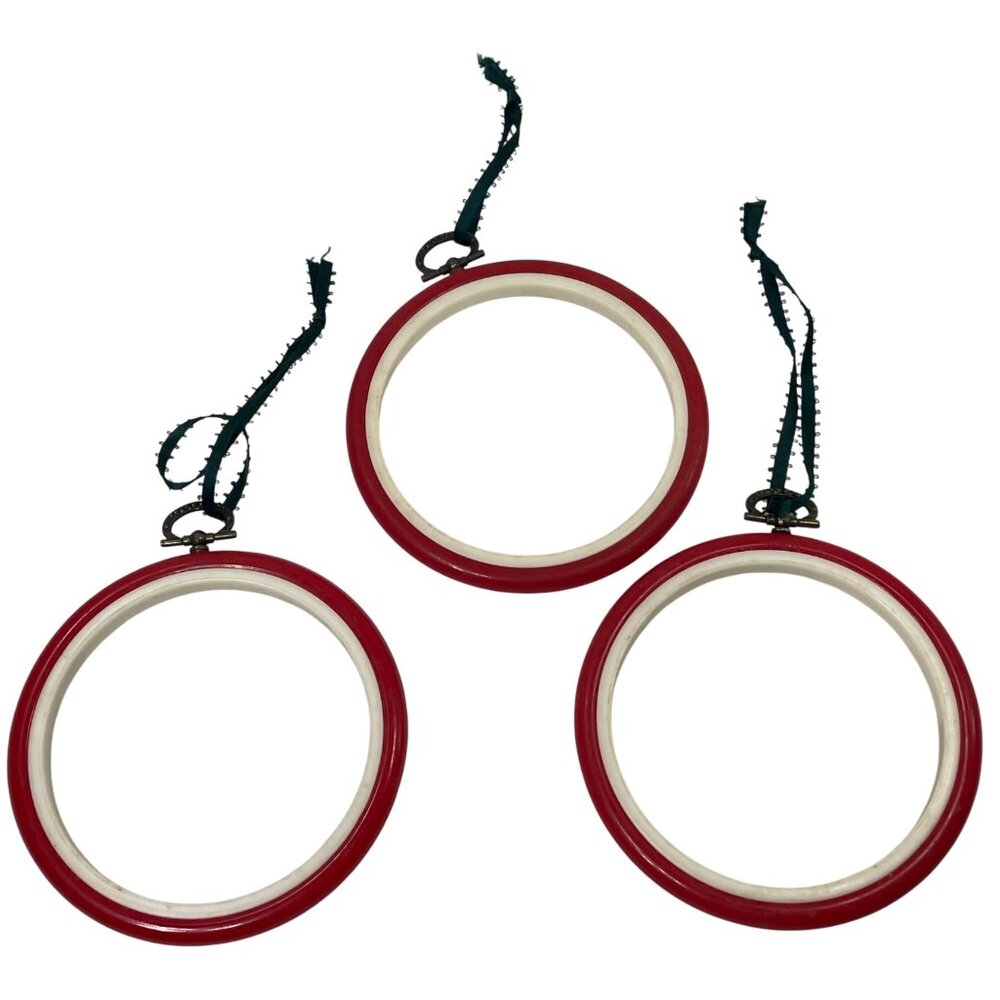 Vintage Red & White Flexi Hoop Embroidery Frames W/ Metal Clasps Set Of 3 Taiwan